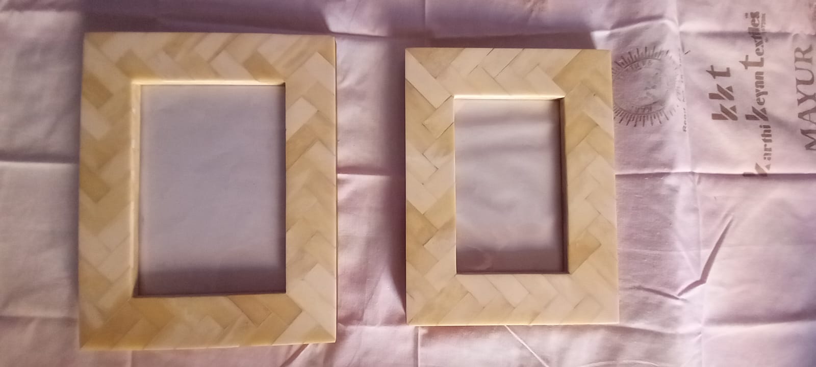 Rasin and Horn Photo Frame